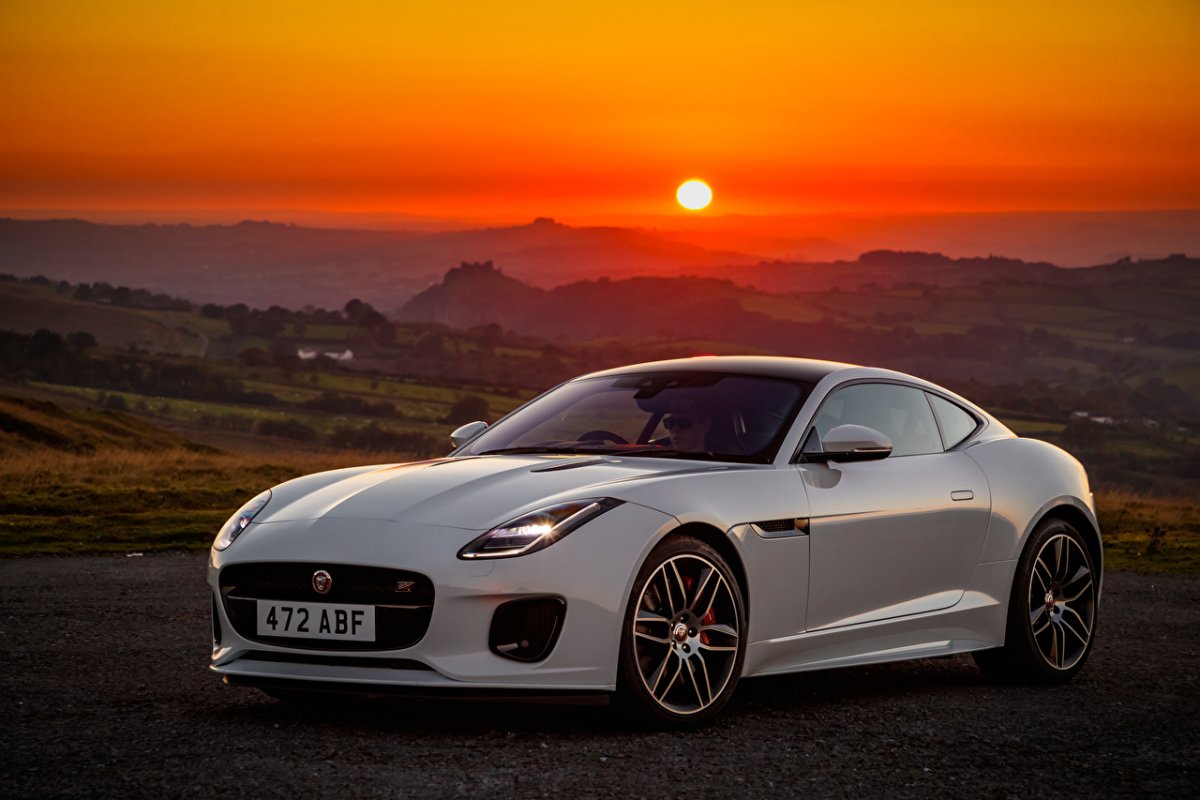 Jaguar f Type 2019