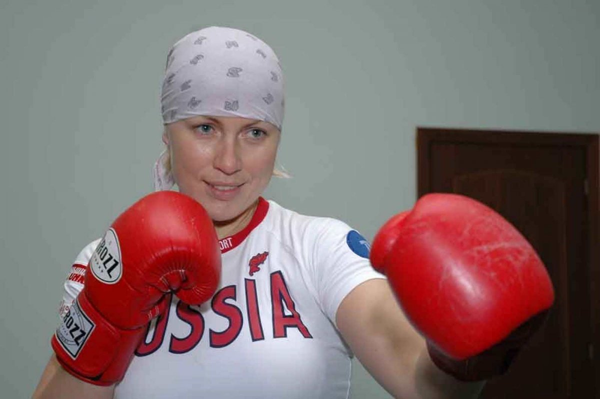 Наталья Рагозина боксер