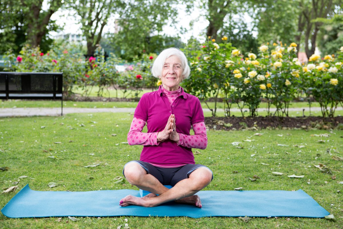 Бабушка йога