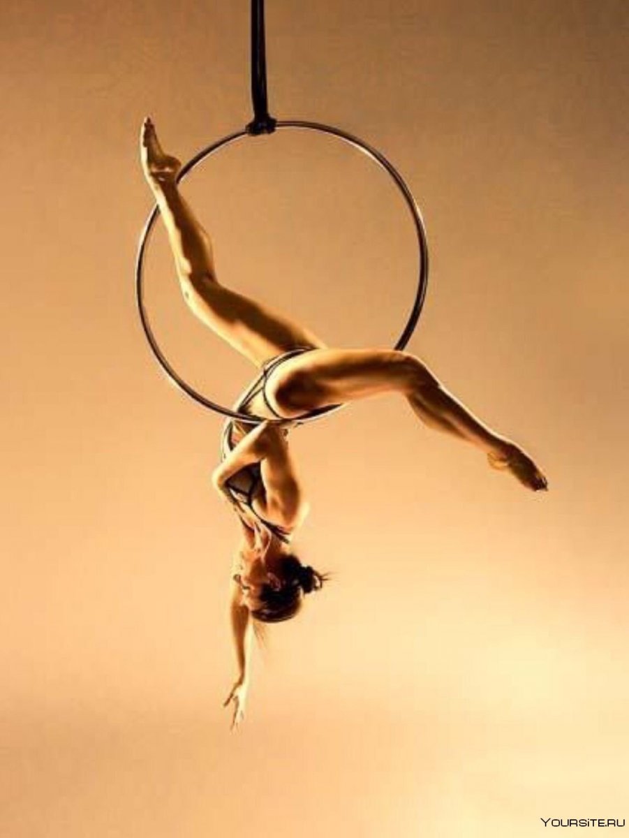 Воздушная акробатика на кольце