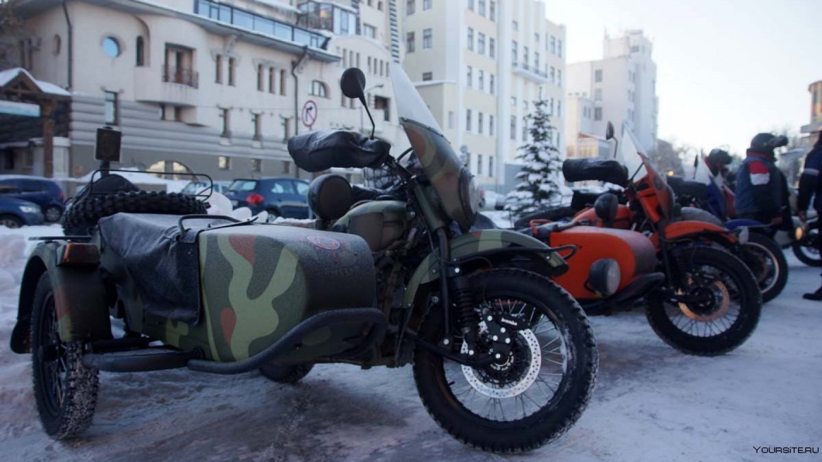 Советская милиция на мотоцикле Урал