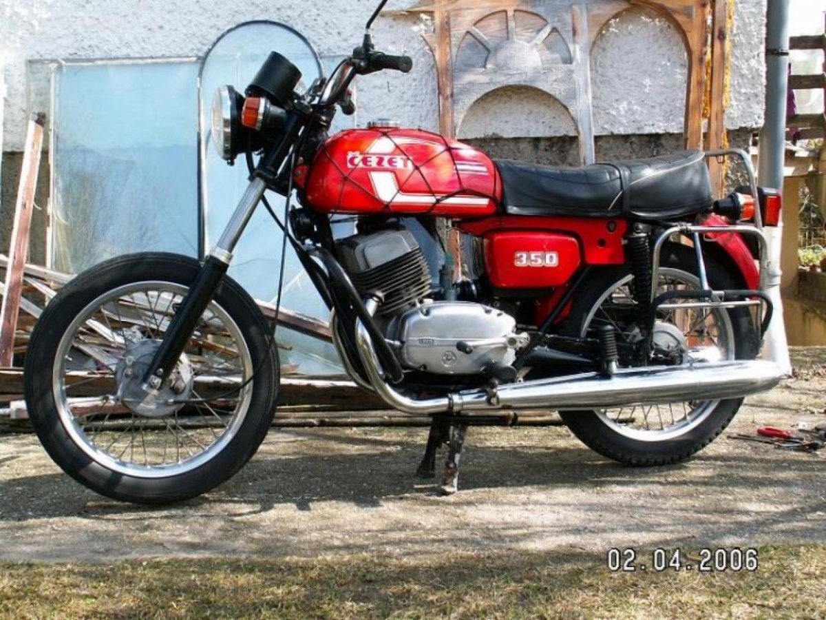 Мотоцикл Чезет cz 175