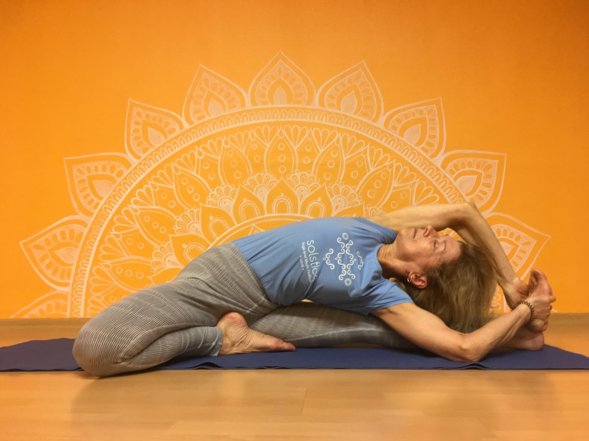 Виманасана йога Айенгара