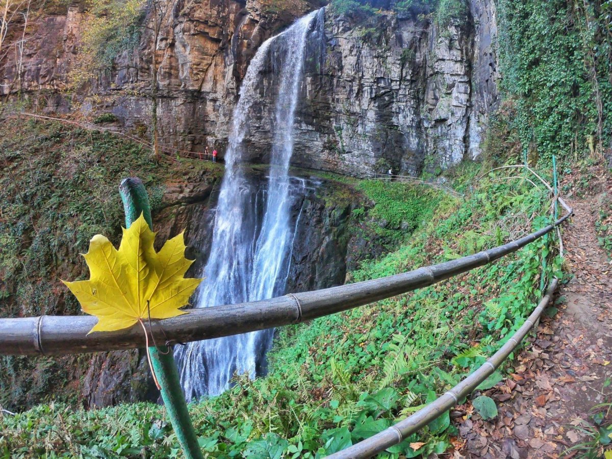 Гупский водопад в Абхазии