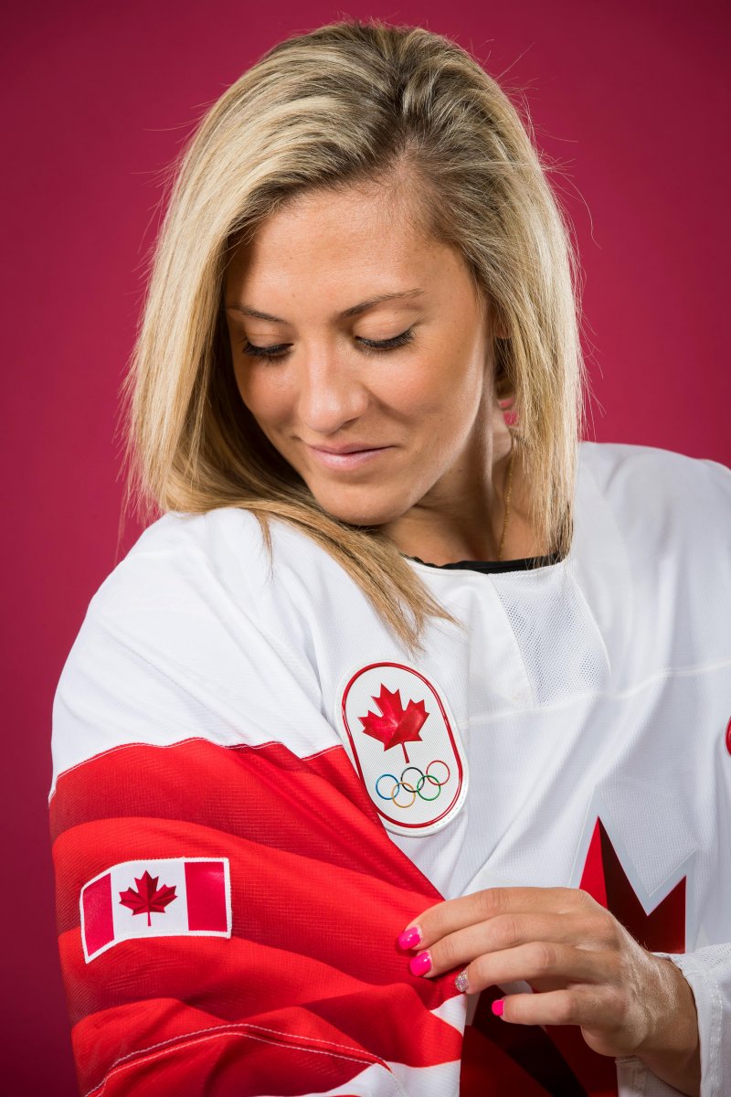 Вратарь женской сборной Канады по хоккею