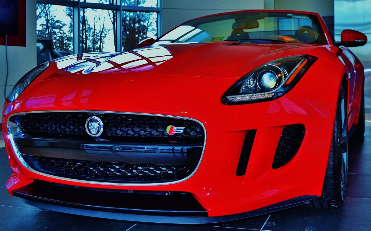 Jaguar f Type 2022 Red