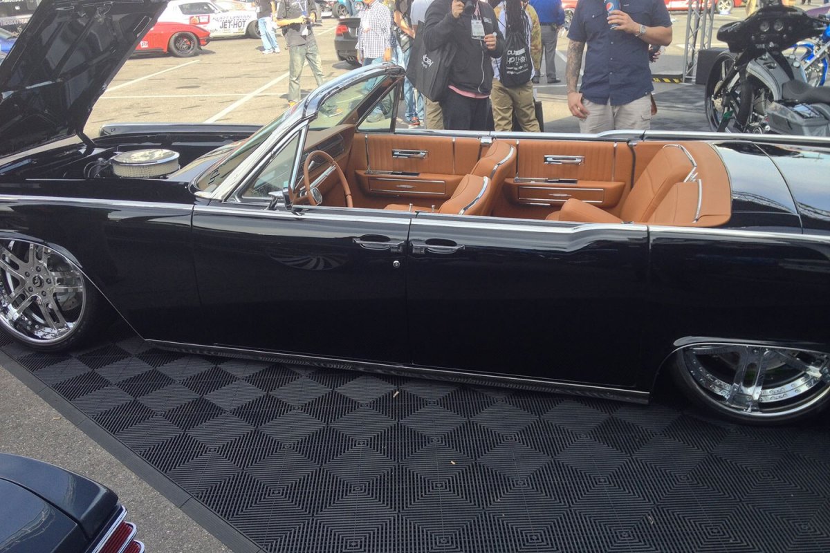 West Coast Customs машины