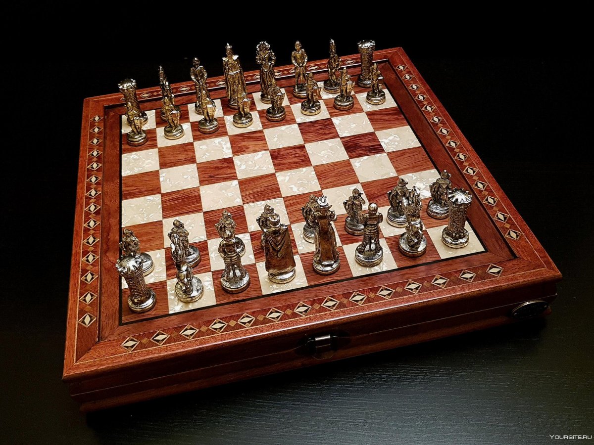 Шахматы Илиада мини венге антик