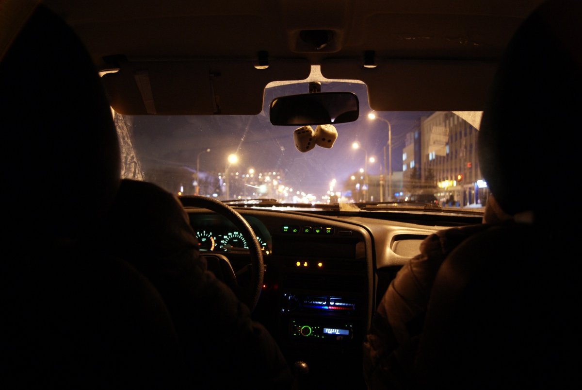 Путешествие в машине ночью