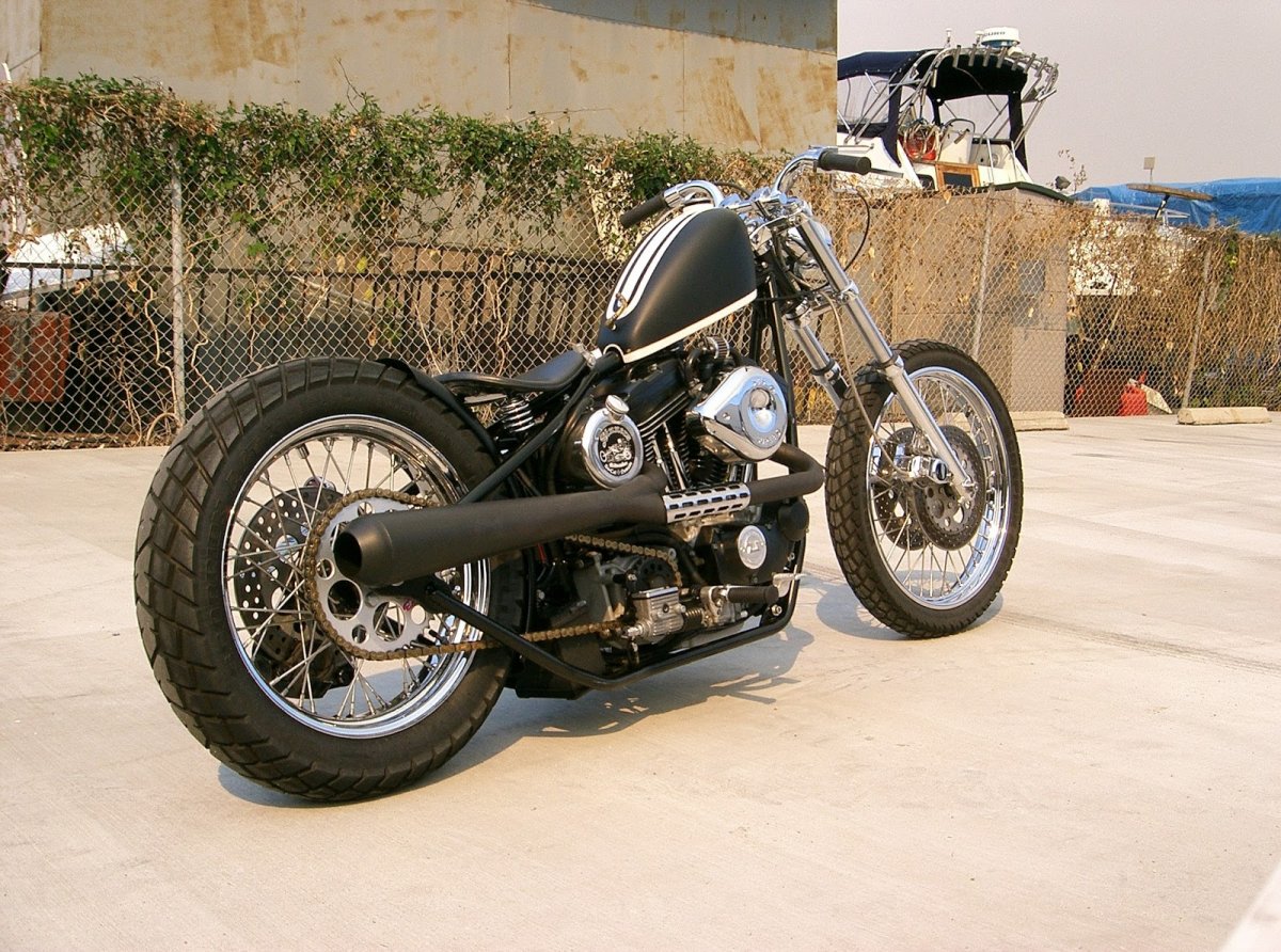 Rigid sporty мотоцикл