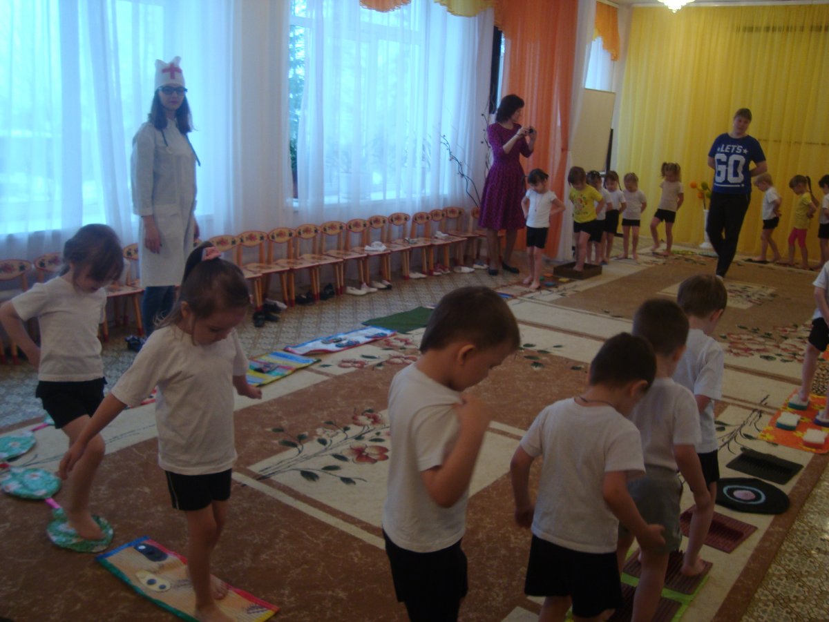 Утренняя гимнастика в младшей группе