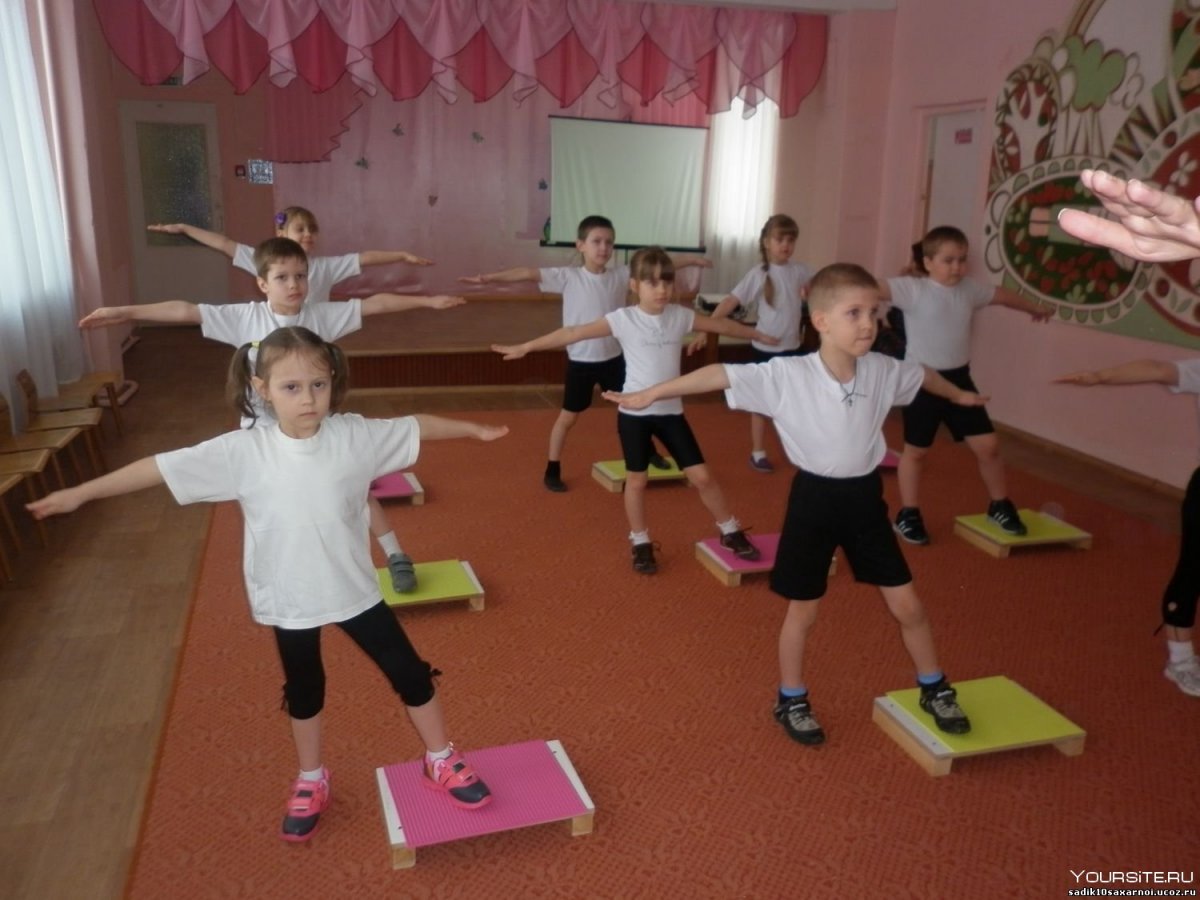 Утренняя гимнастика в детском саду