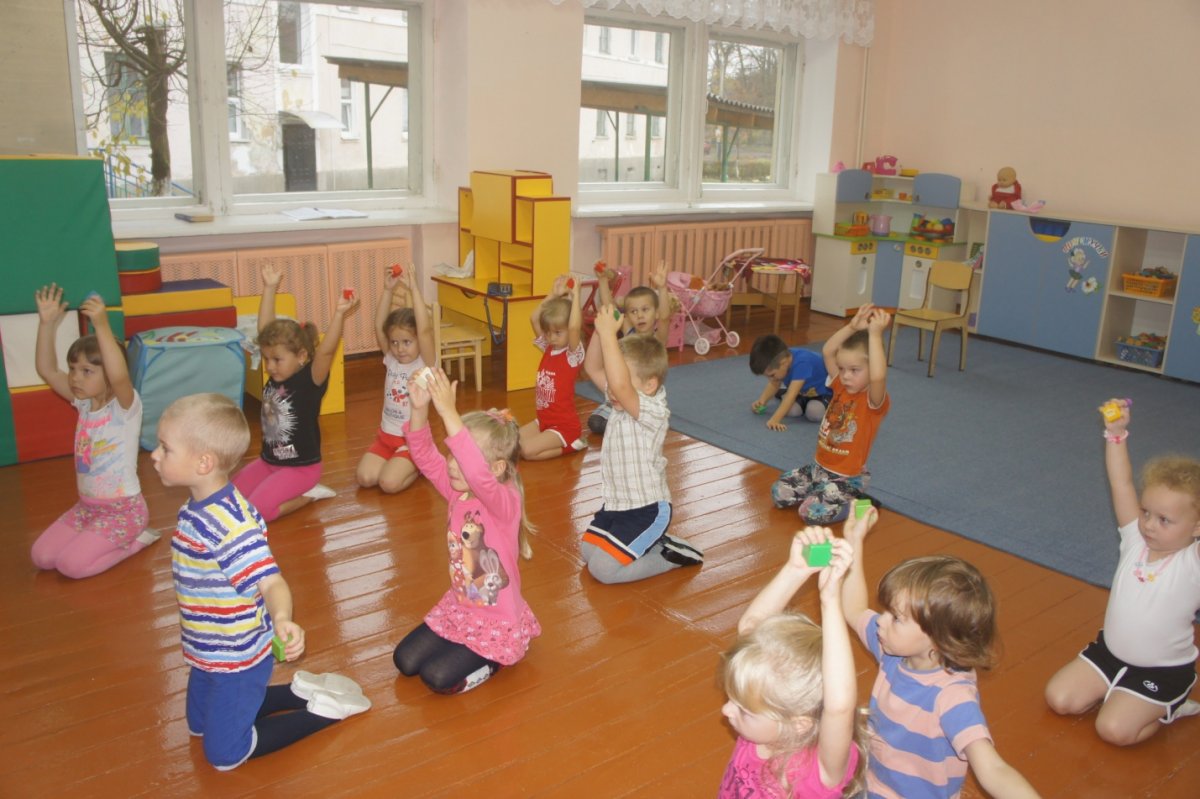 Утренняя гимнастика для детей средней группы в детском саду