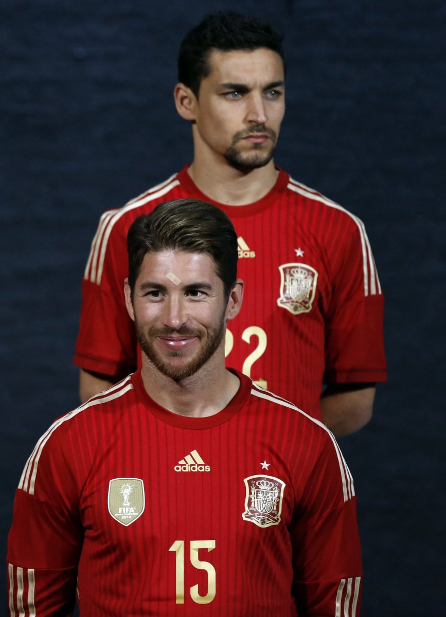 Форма сборной Испании по футболу 2014