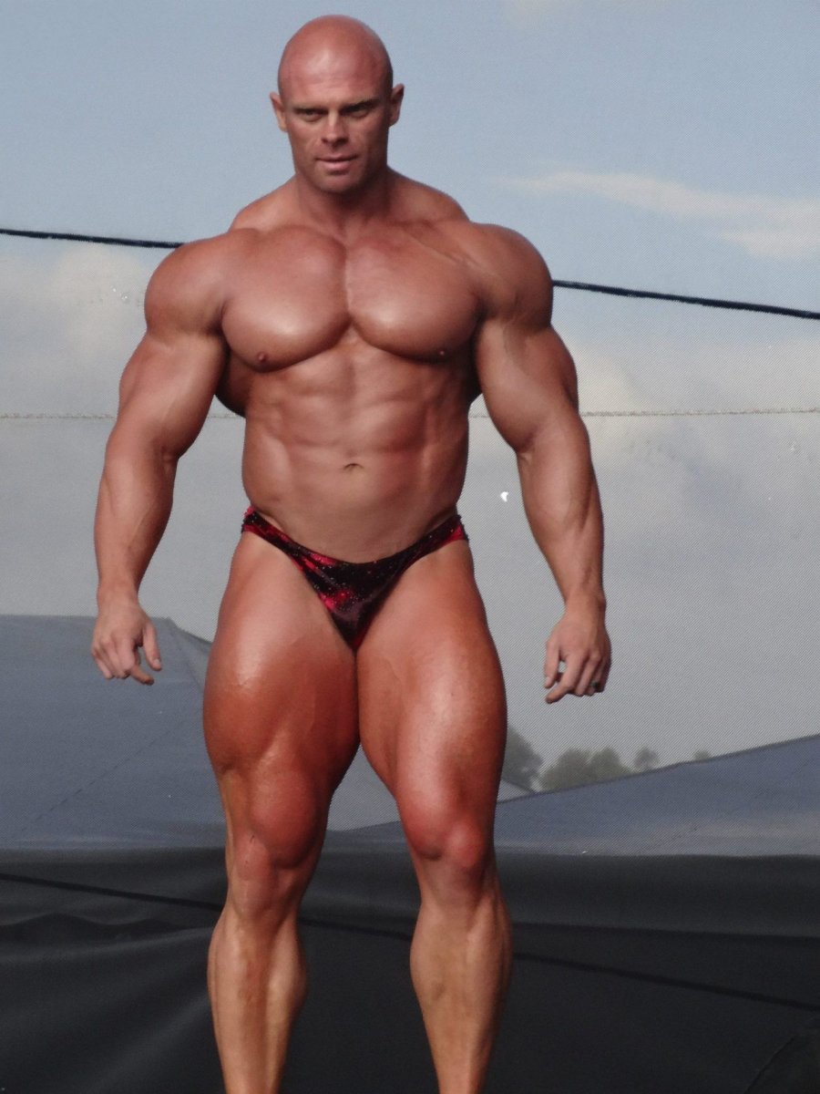 Корейский бодибилде ЧОУ Сун