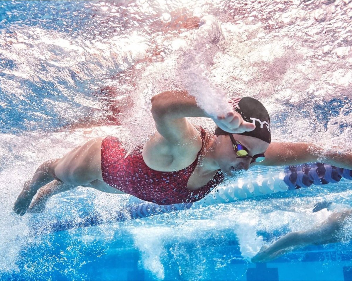 Плавание при шейном остеохондрозе