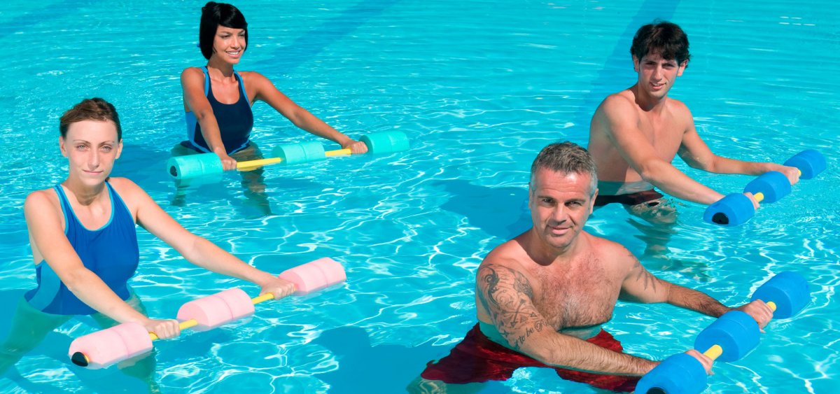 Бассейн санаторий плавают