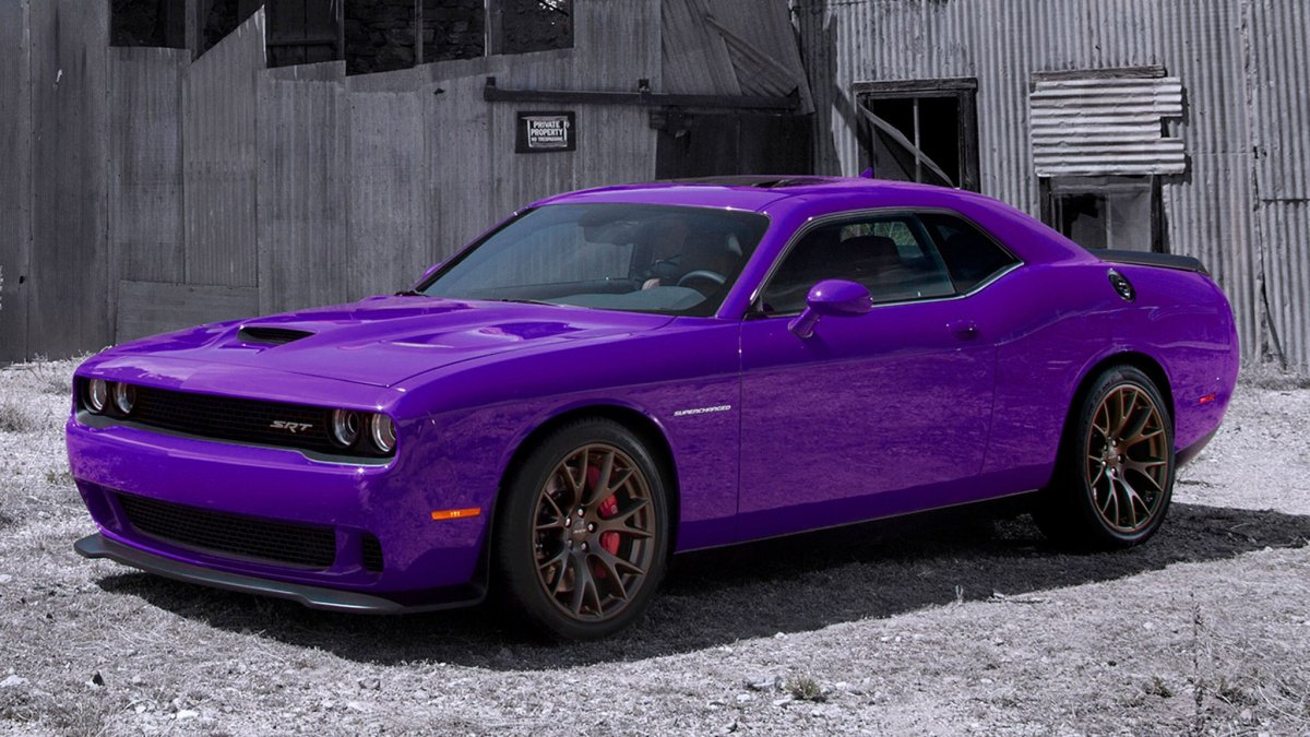 Dodge Challenger Hellcat фиолетовый