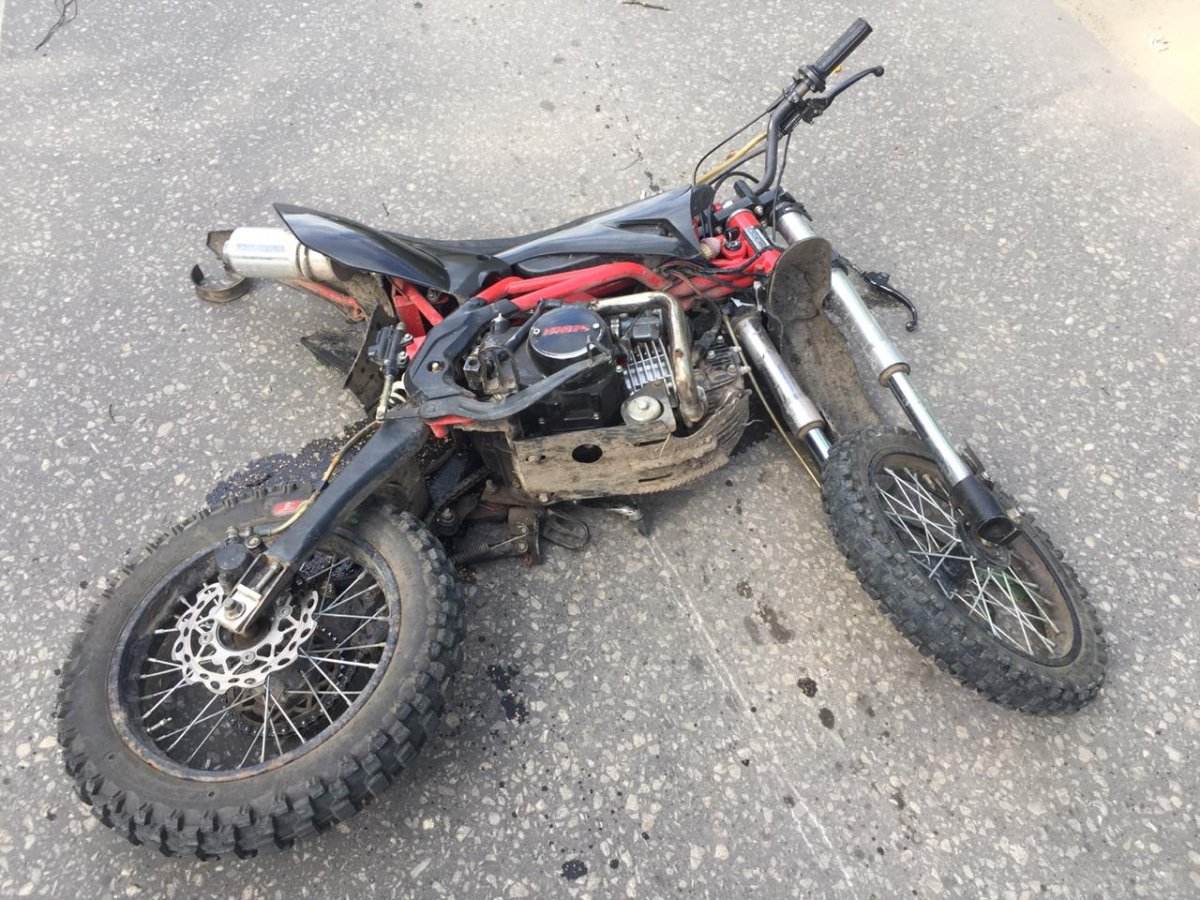 Эндуро мотоциклы в грязи