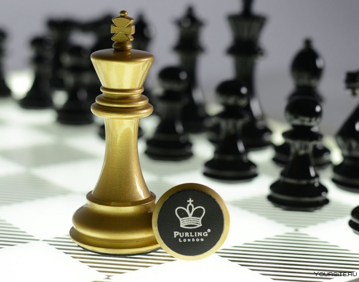 Золотой шахматный Король