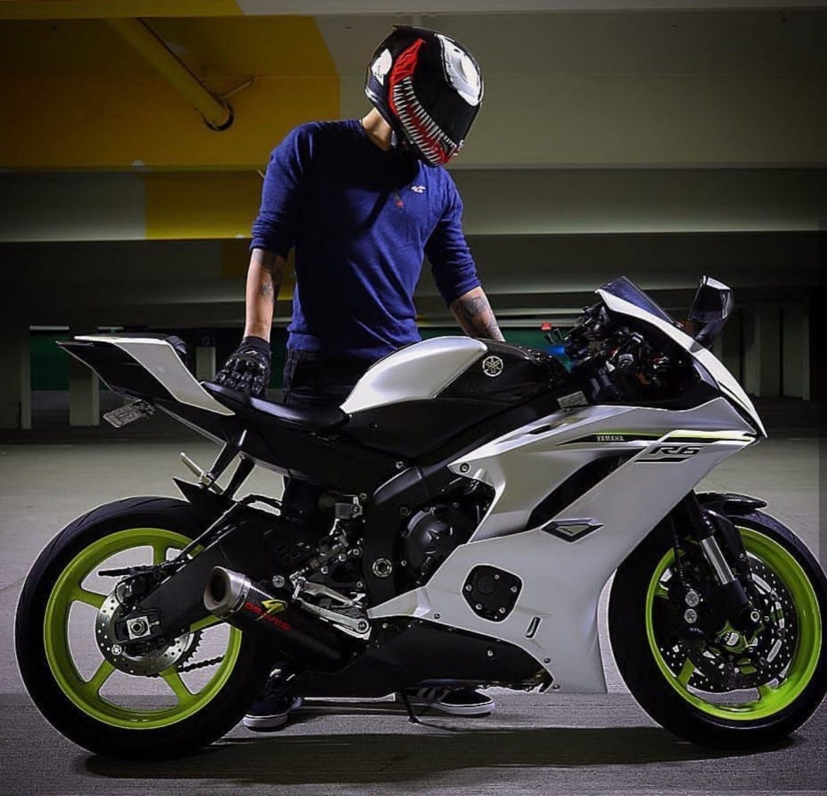 Мотоцикл Yamaha r1 спорт оранжевый
