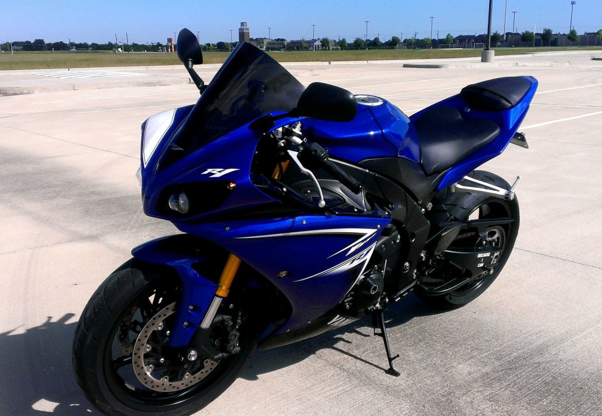 Yamaha-YZF r1 1920 1200