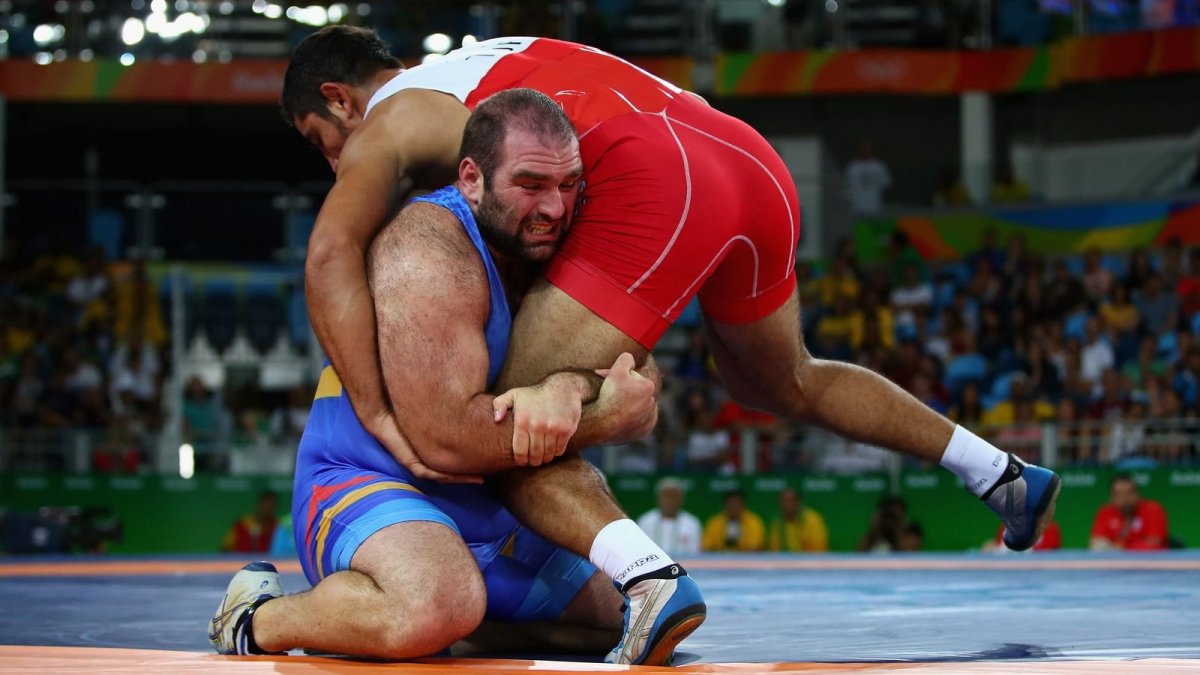 Греко Римская борьба прогиб