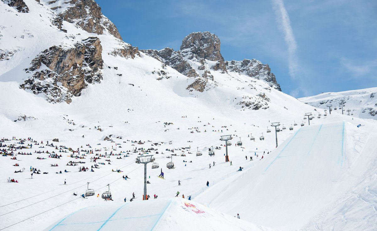 Горнолыжный курорт на рабочий стол