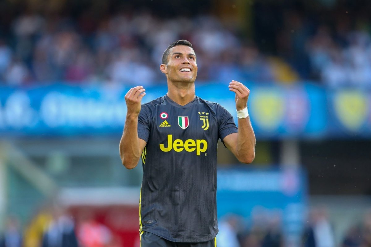 Неймар на прозрачном фоне