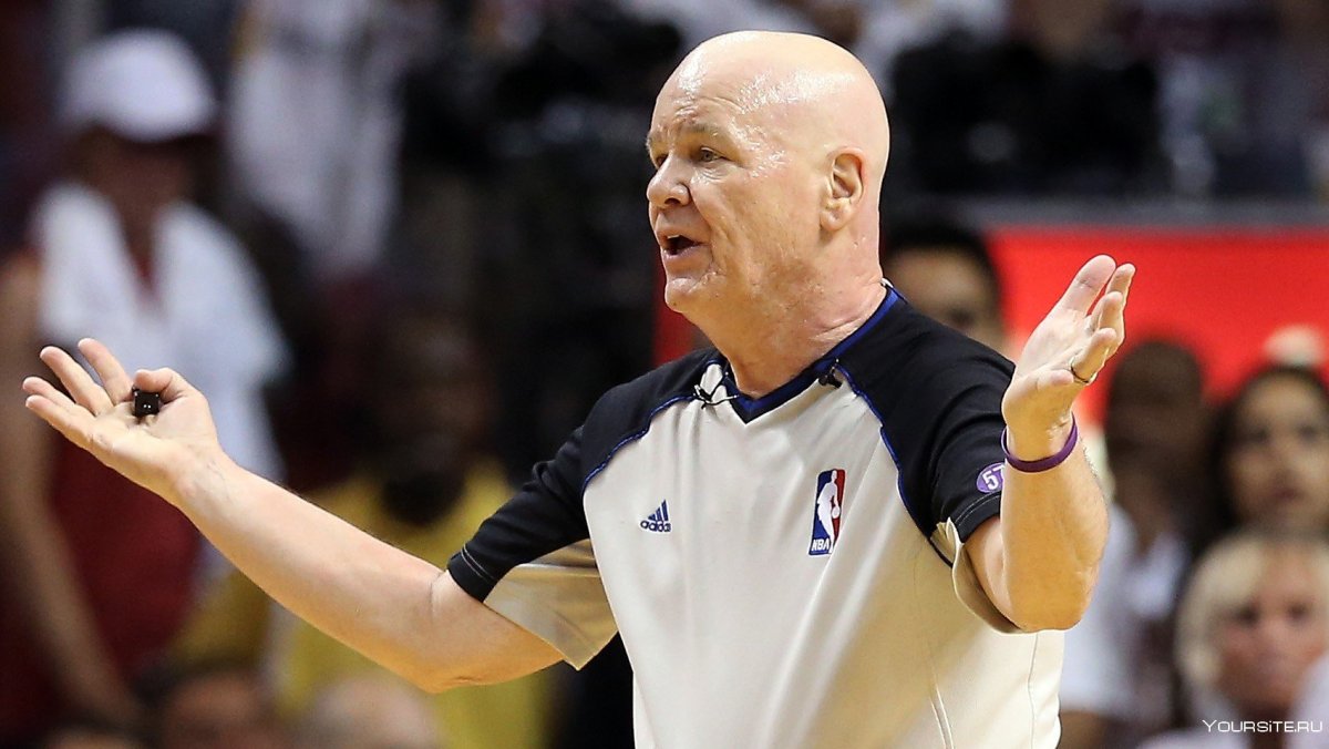 Американский футбол судья