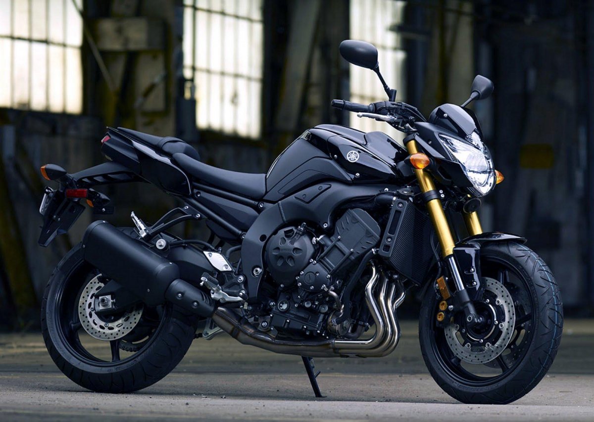 Мотоцикл Ямаха fz8 черный