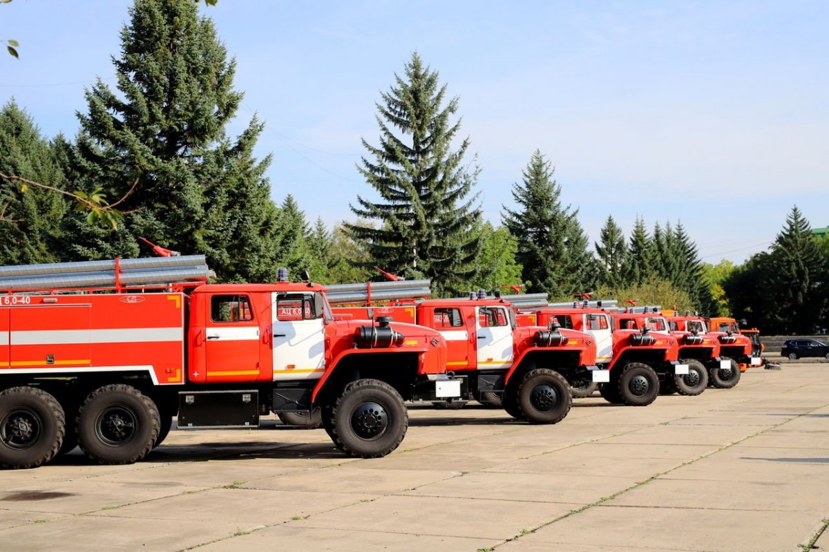 Большие пожарные машины