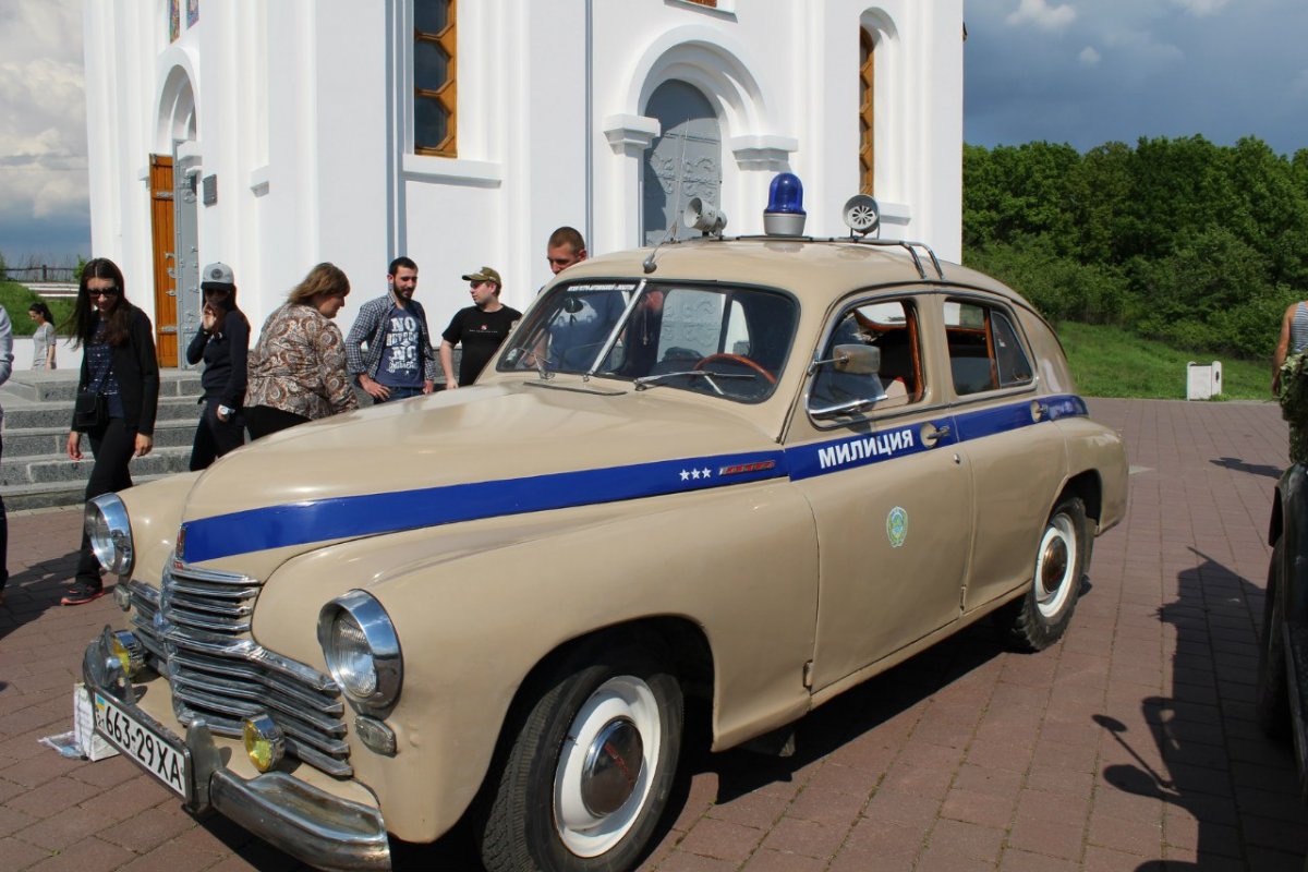 Машины милиции 90х