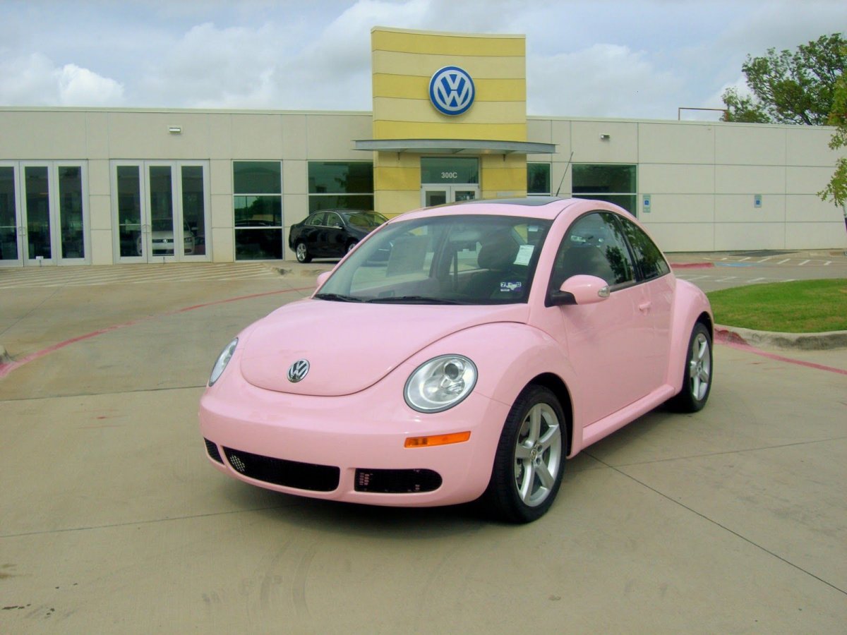 Volkswagen New Beetle розовый