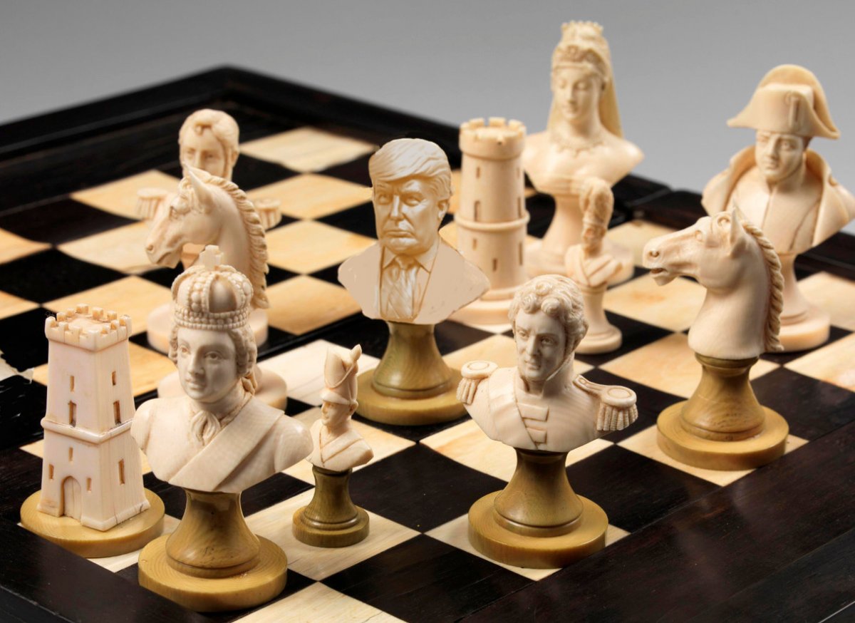 Разбросанные шахматы