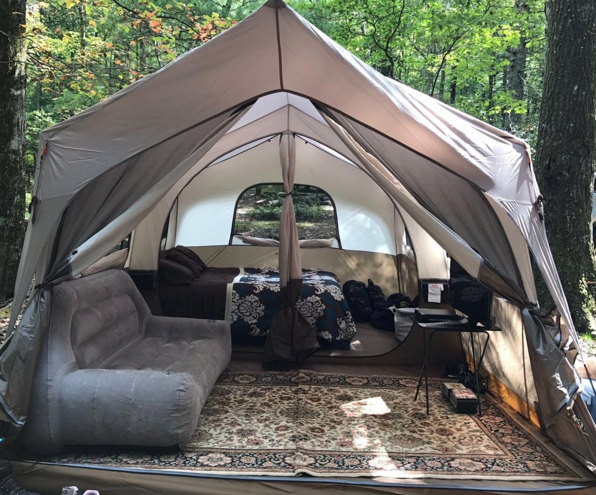 Обустройство кемпинговой палатки