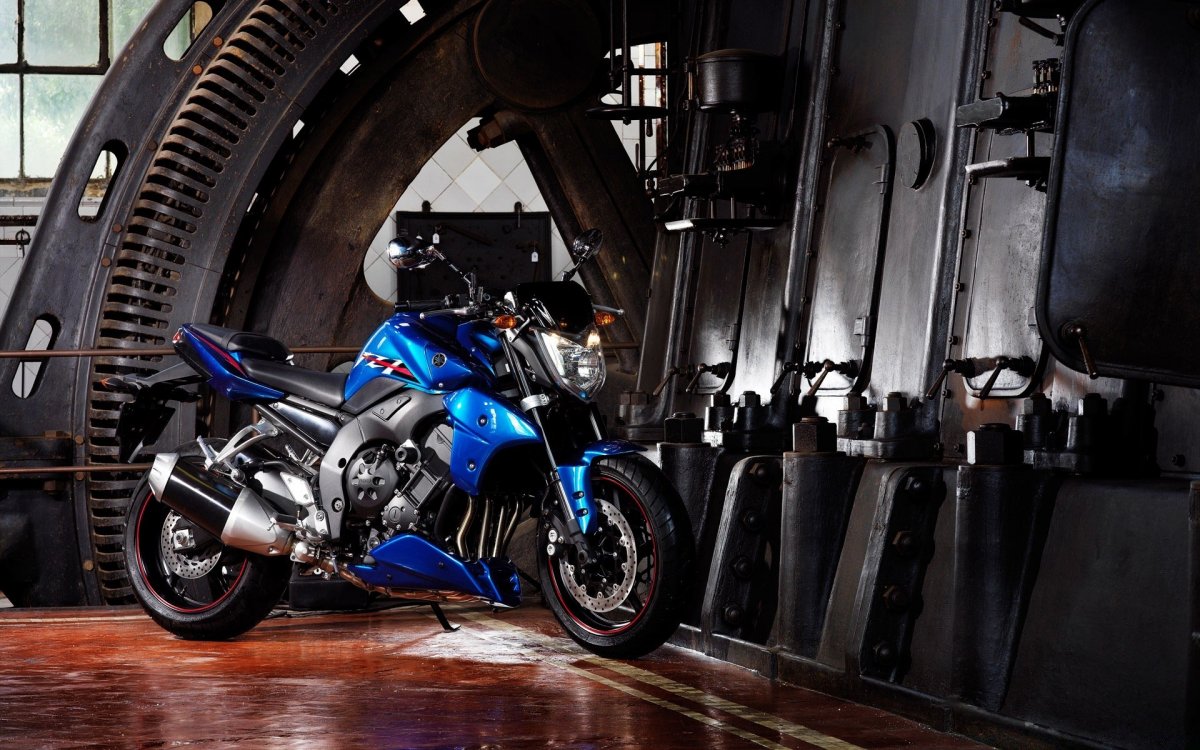 Yamaha r1