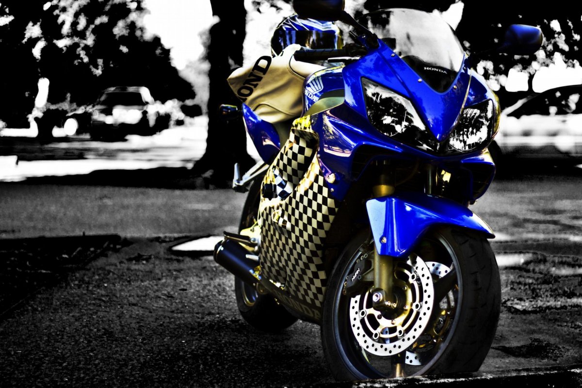 BMW hp4 белый
