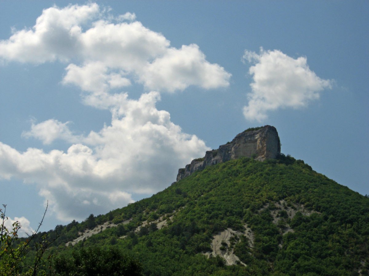 Рунический Лабиринт гора Бойко в Крыму