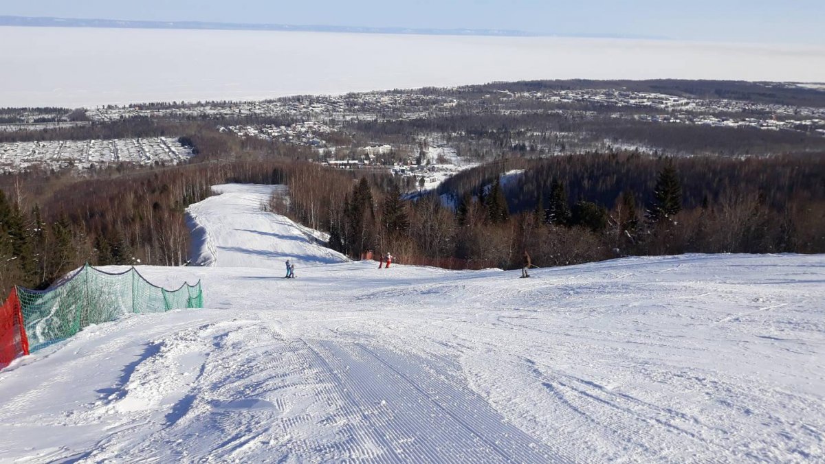 Гора Соболиная Байкальск сноубордист