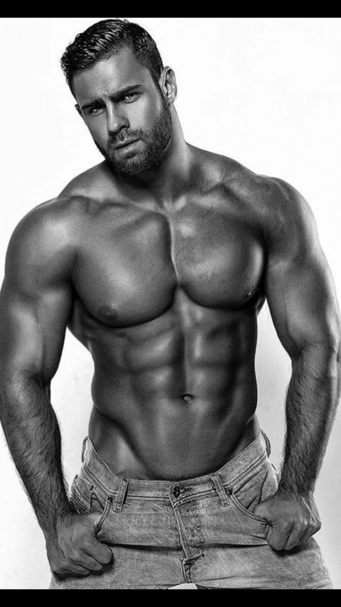 Tyson Dayley Fitness model