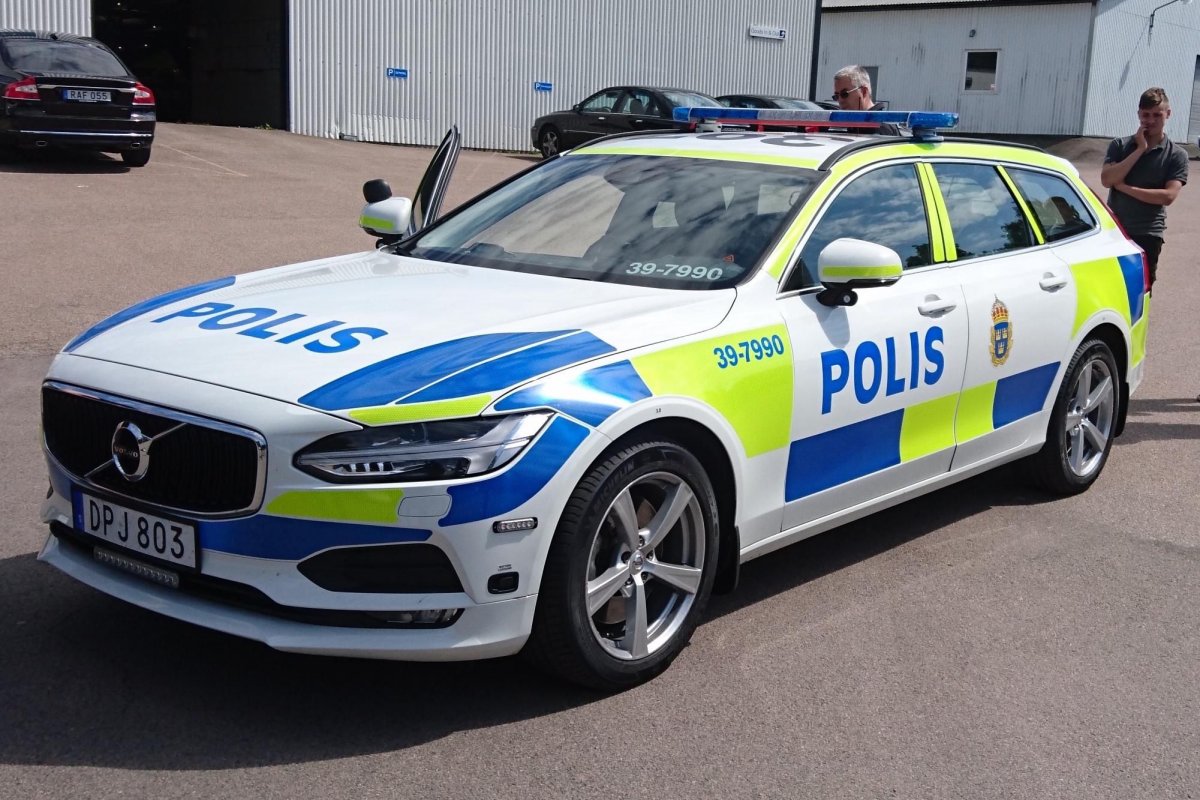 Шведская полиция Volvo v60cc