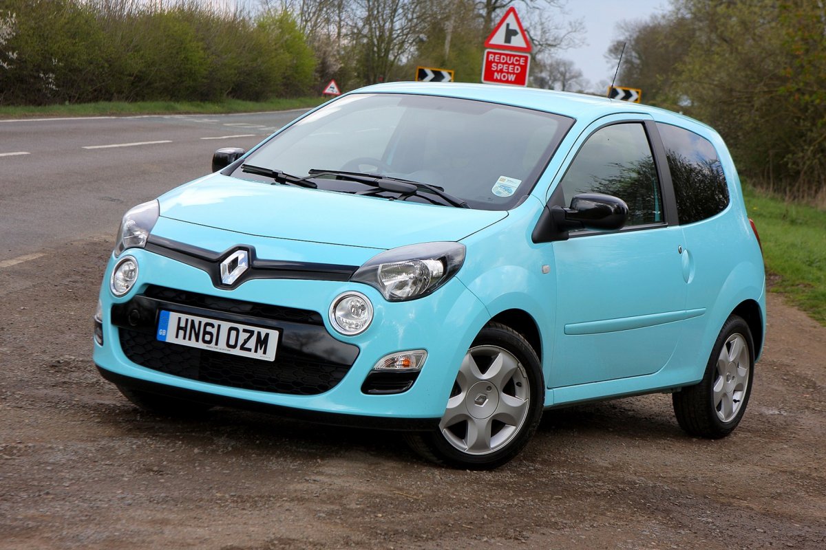 Малолитражки машины Рено Twingo