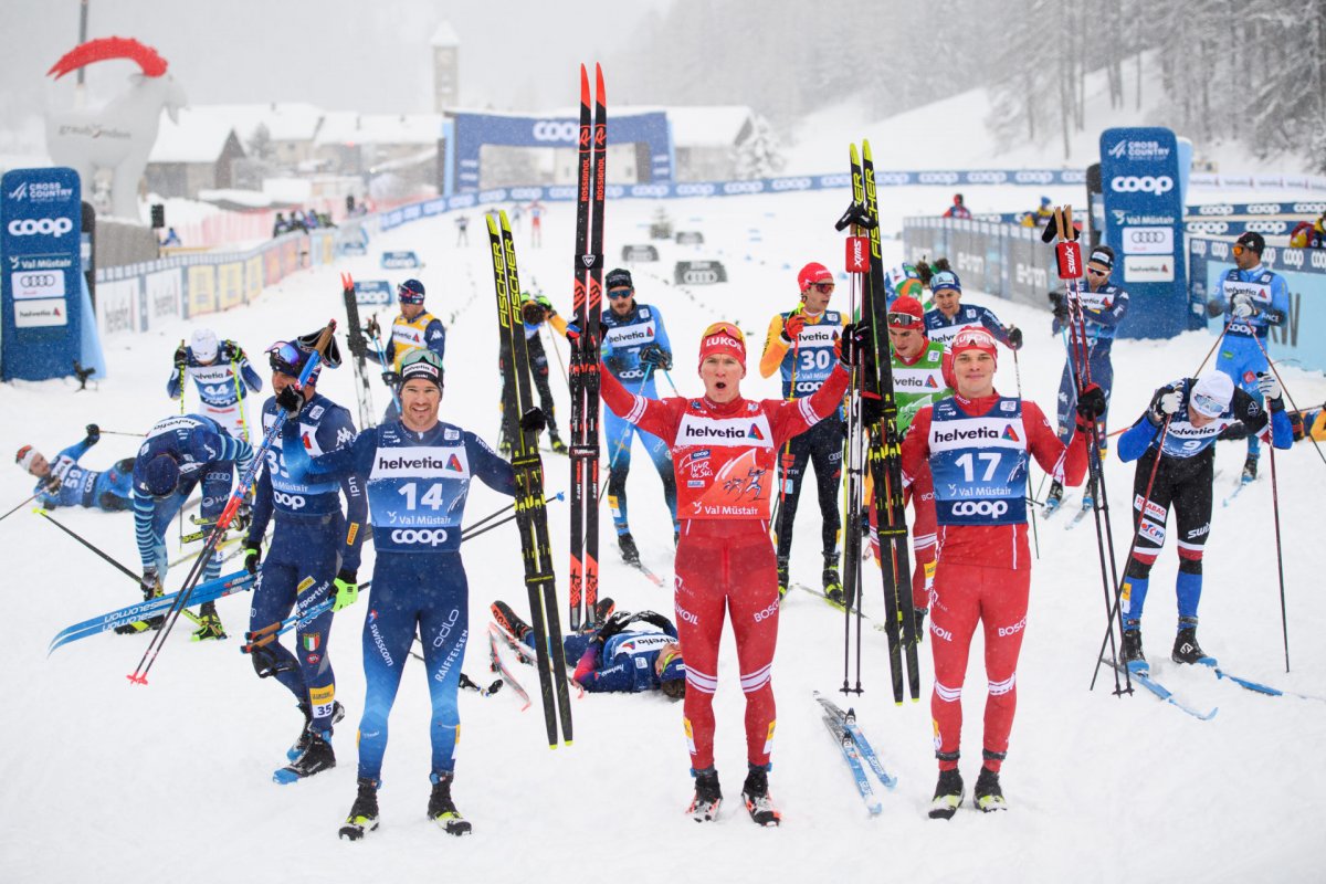 Александр Большунов тур де ски 2021