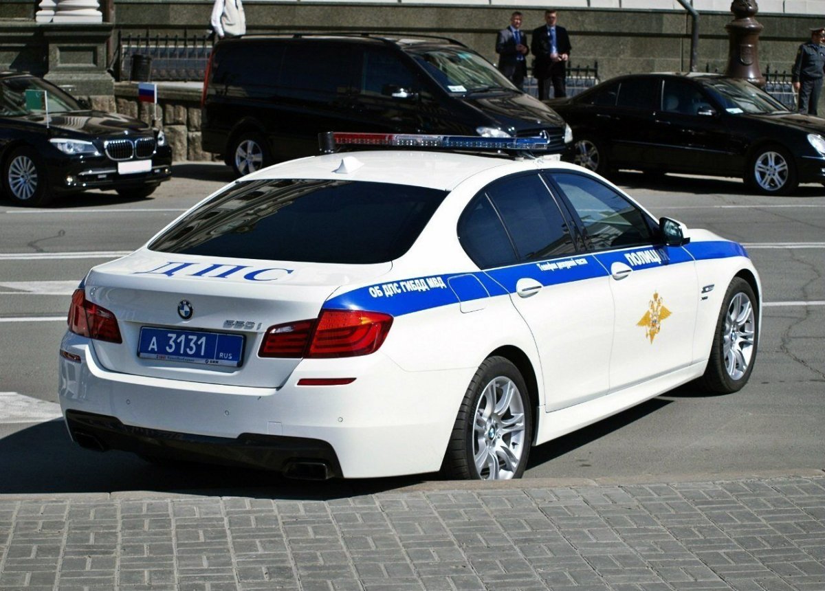БМВ м5 полиция