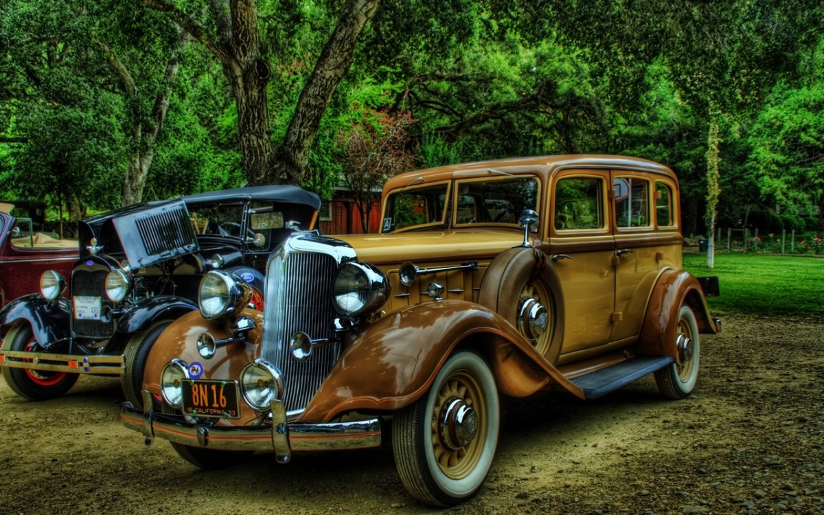 Packard 12 sedan