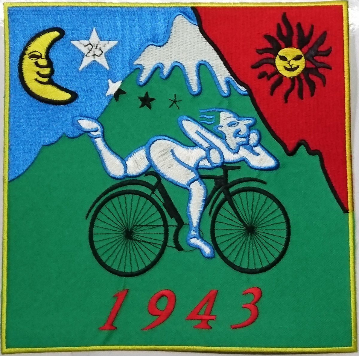 Альберт Хоффман на велосипеде
