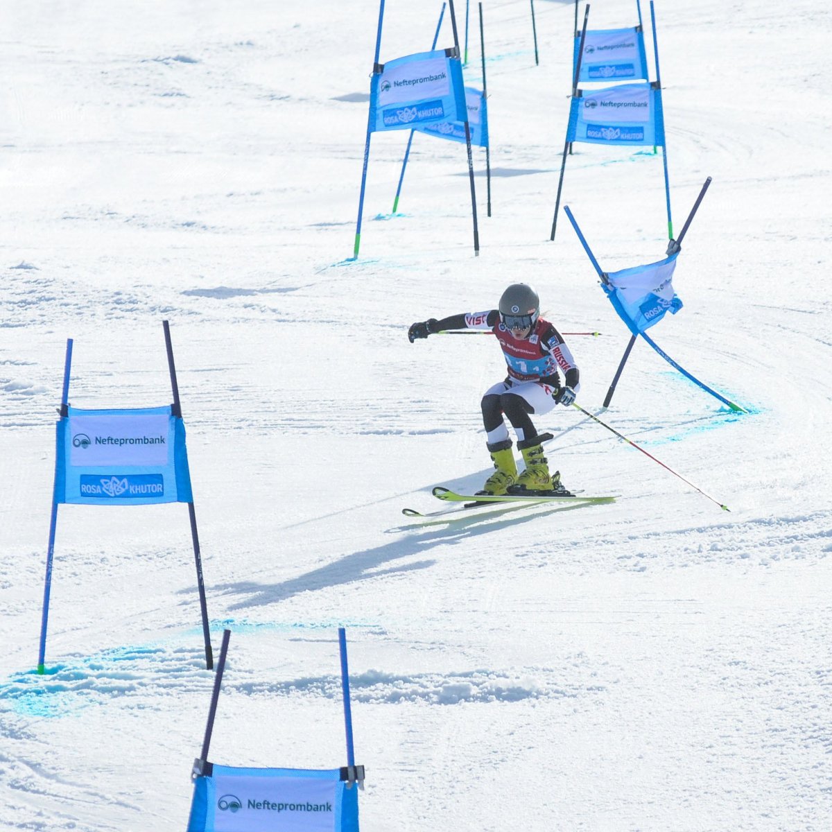 Горные лыжи соревнования слалом