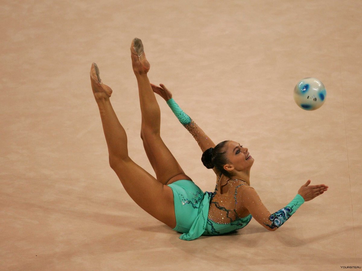 Евгения Канаева гимнастка ножки