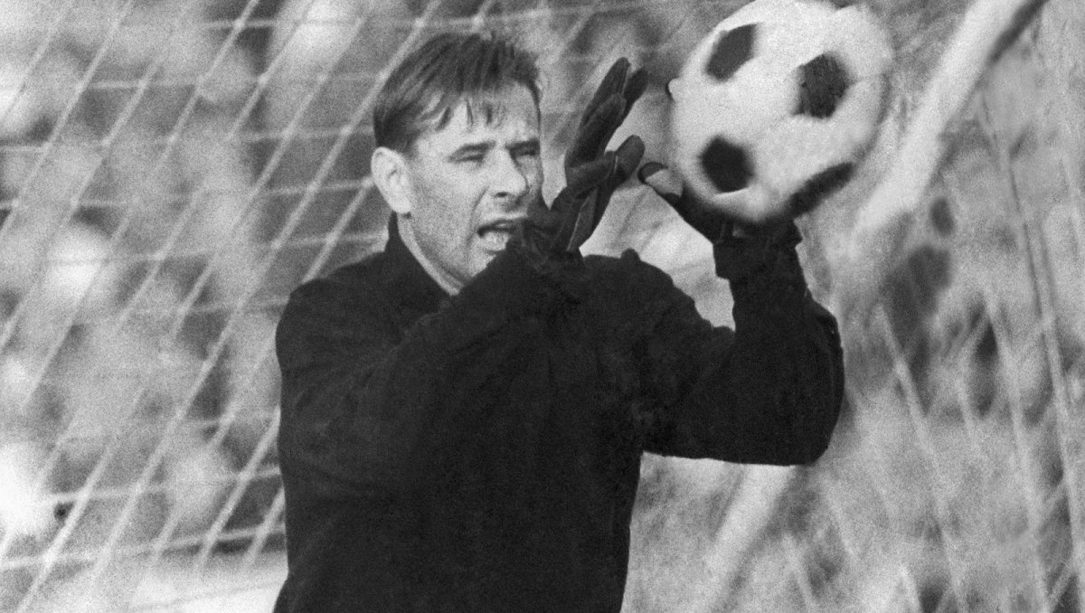 Лев Яшин хоккей